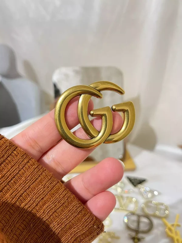 gg brooch