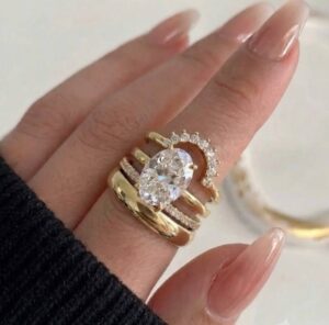 Elegant ring