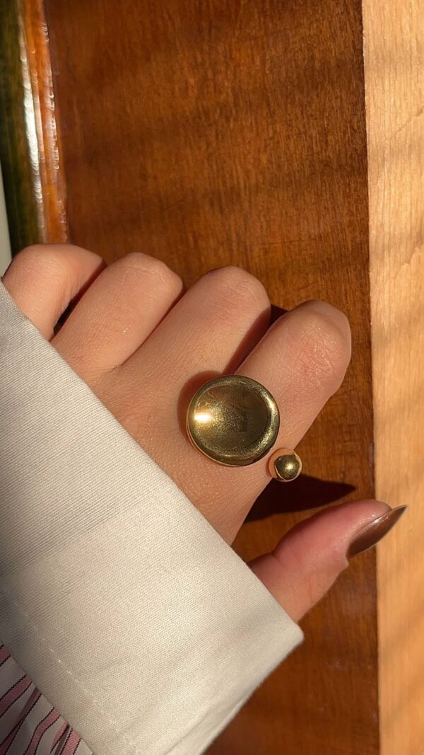 Circle Ring