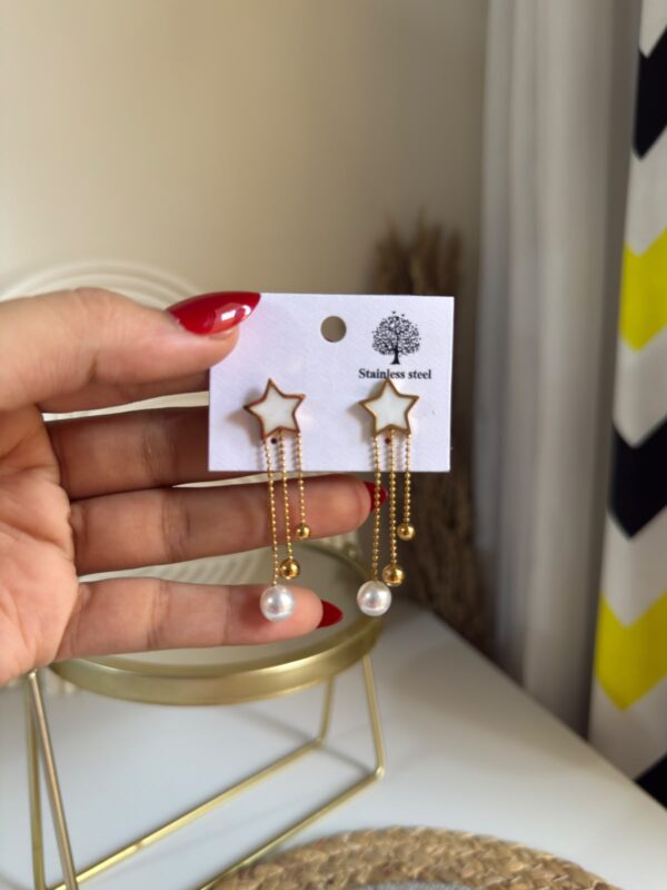 Star earring