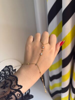 Pearl hand chain