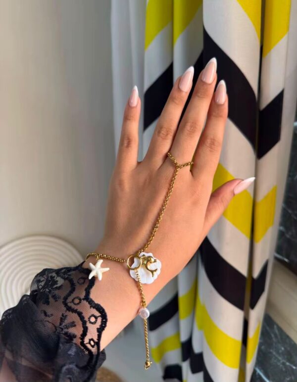 White hand chain