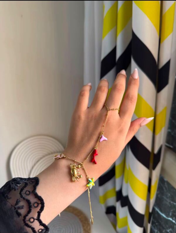 Colourful hand chain